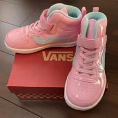 VANS スニーカー　20cm タグ付き新品のサムネイル