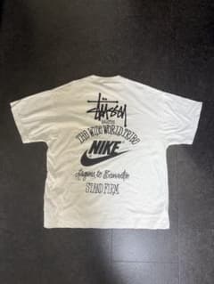 Stussy x Nike コラボ Tシャツ ホワイトのサムネイル