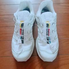 Salomon ホワイト スニーカー 23.5 - メルカリ