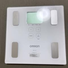 オムロン 体重計 HBF-214のサムネイル