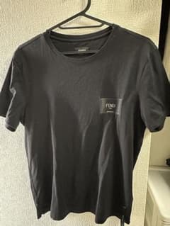 FENDI Tシャツ ブラック ロゴパッチのサムネイル
