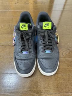 NIKE AIR FORCE 1 スニーカーのサムネイル