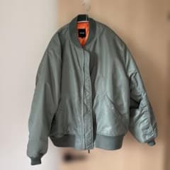 BEAMS MA-1 XLサイズ リラックスフィット オリーブグリーンのサムネイル
