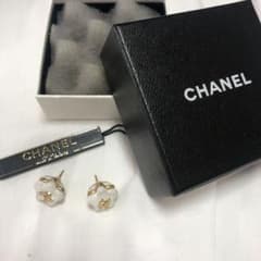 CHANEL シャネル ピアスのサムネイル