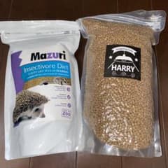 ハリネズミ 小動物 餌　900gのサムネイル