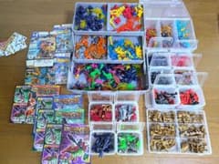 ほねほねザウルス　プラスチック製おもちゃパーツセットのサムネイル