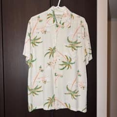 MAISON KITSUNE アロハシャツのサムネイル