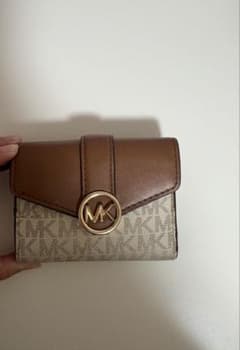 Michael Kors 三つ折り財布 ブラウンのサムネイル