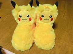 ポケモン ルームブーツ ピカチュウのサムネイル