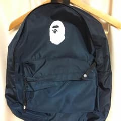 A BATHING APE 2017福袋 オリジナルデイパック のみのサムネイル