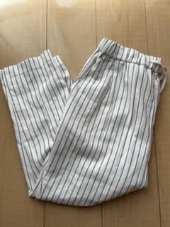 ★匿名配送★ ストライプ柄 ウエストゴム パンツ L サイズ ホワイト ボトムスのサムネイル