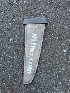 N1フィン SLI36  美品　Fin ウインドサーフィンのサムネイル