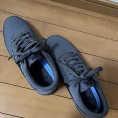 NIKEグレースニーカーのサムネイル