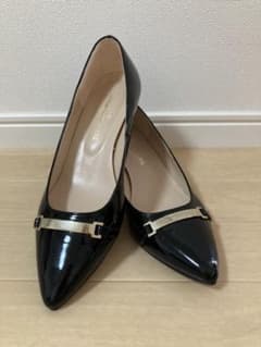 ★美品★パンプス the suit cumpanyのサムネイル