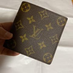 ルイヴィトン モノグラム 二つおり定番のデザインですのサムネイル