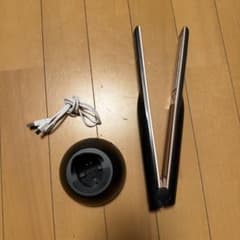 MEDULLA ヘアアイロン本体充電スタンド付き　箱無し
