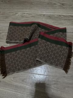 GUCCI マフラーのサムネイル