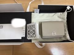 ロエベ　アナグラム　トライフォールドウォレット　ペブルグレインカーフのサムネイル