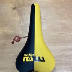 selle ITALIA サドル 黒/黄 selle ITALIA サドル 黒/黄 - メルカリ