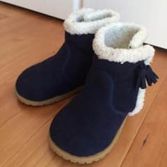 美品 ファミリア タッセルブーツのサムネイル