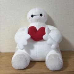 베이맥스 봉제인형 하트 가지고