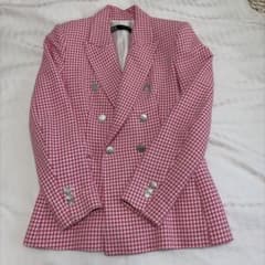 ZARA ピンクとホワイトのチェック柄テーラードジャケットのサムネイル