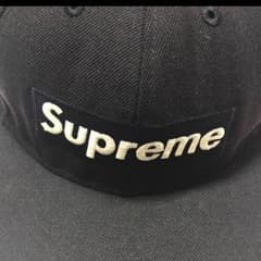 supremeのサムネイル