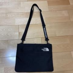 お値下げ！！！ノースフェイス　サコッシュ ショルダーバッグのサムネイル
