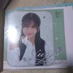 IVE Yujin クリアファイルのサムネイル