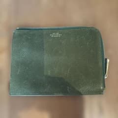 SMYTHSON ダークグリーン レザーポーチ - メルカリ