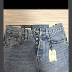 Levi's Premium ストレートデニム W25 新品　定価15400円のサムネイル