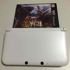 3DS LL本体セット＋モンハン４のサムネイル