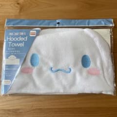 ✳︎ダイソー　シナモロールフード付タオル✳︎のサムネイル