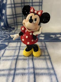 ウォルトディズニー カンパニー ミニー ミニーちゃん 陶器 置物 - メルカリ