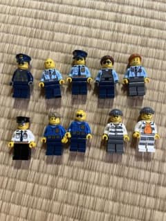 【大量】lego、ミニフィグ、警察官、囚人、レーサー、バイク、まとめ売り！のサムネイル