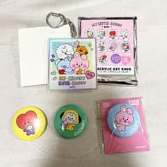BT21 アクリルキーホルダー 缶バッジ セット - メルカリ