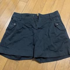 ショートパンツのサムネイル