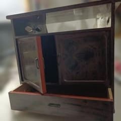 一級漆器技能士の和箪笥 受賞作家 老舗の11代目作品 花菱紋 一級漆器技能士の和箪笥 受賞作家 老舗の11代目作品 花菱紋 - メルカリ