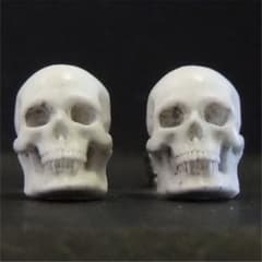 8.5mm セラミック アクセサリー ドクロ スカル ピアスのサムネイル