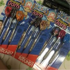 ダーツ、ワンピース９本のサムネイル