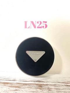 美品 プラダ クッションファンデ LN25のサムネイル