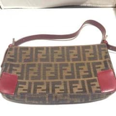 FENDI フェンディ バッグ ショルダー ハンド ポーチ 女性 レディースのサムネイル