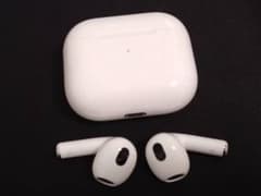 【美品】Apple Airpods (第3世代) MME73J/Aのサムネイル