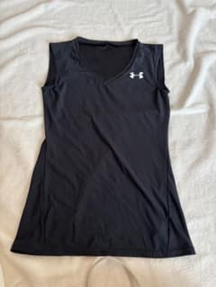 Under Armour ブラック タンクトップ LGのサムネイル