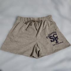 く*ま様 未使用　ショートパンツのサムネイル