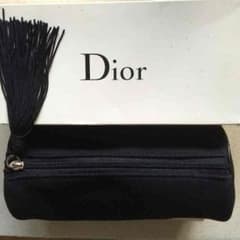 Diorの化粧ポーチのサムネイル
