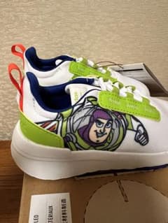 新品　adidas スニーカー　14.5cm ベビーシューズのサムネイル