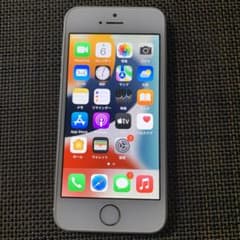 【simフリー】iPhone SE 第一世代64GBシルバーのサムネイル