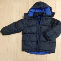GapKids ダウンコート 140サイズ True Blackのサムネイル