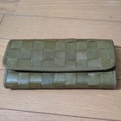 ❣️新品未使用❣️グリーンレザー 編み込み長財布 タグ付きのサムネイル
